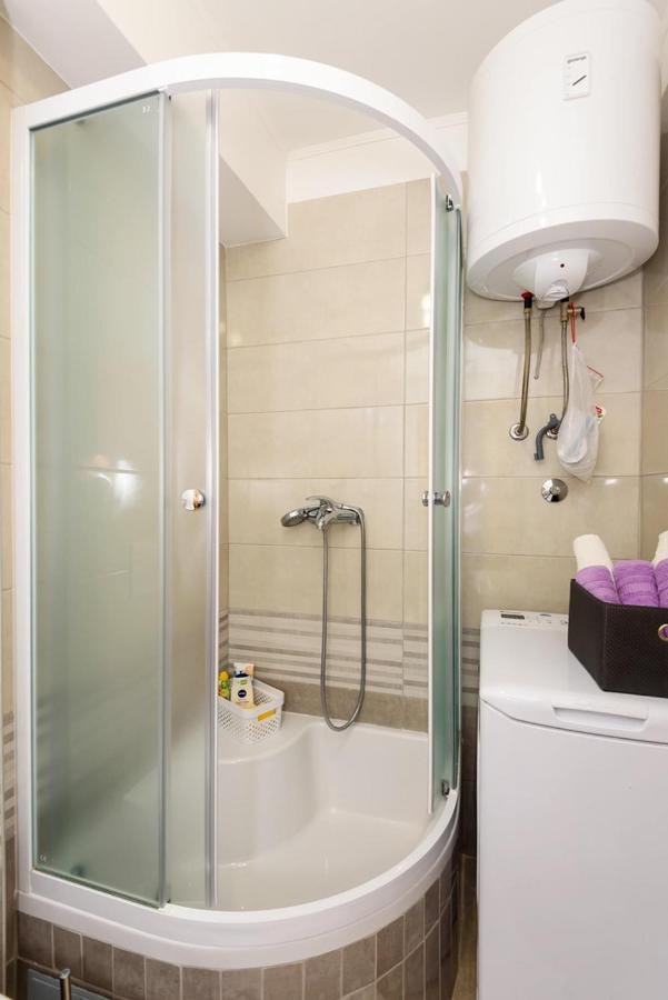 Apartment Jadranka With Sea View In Rogotin ภายนอก รูปภาพ