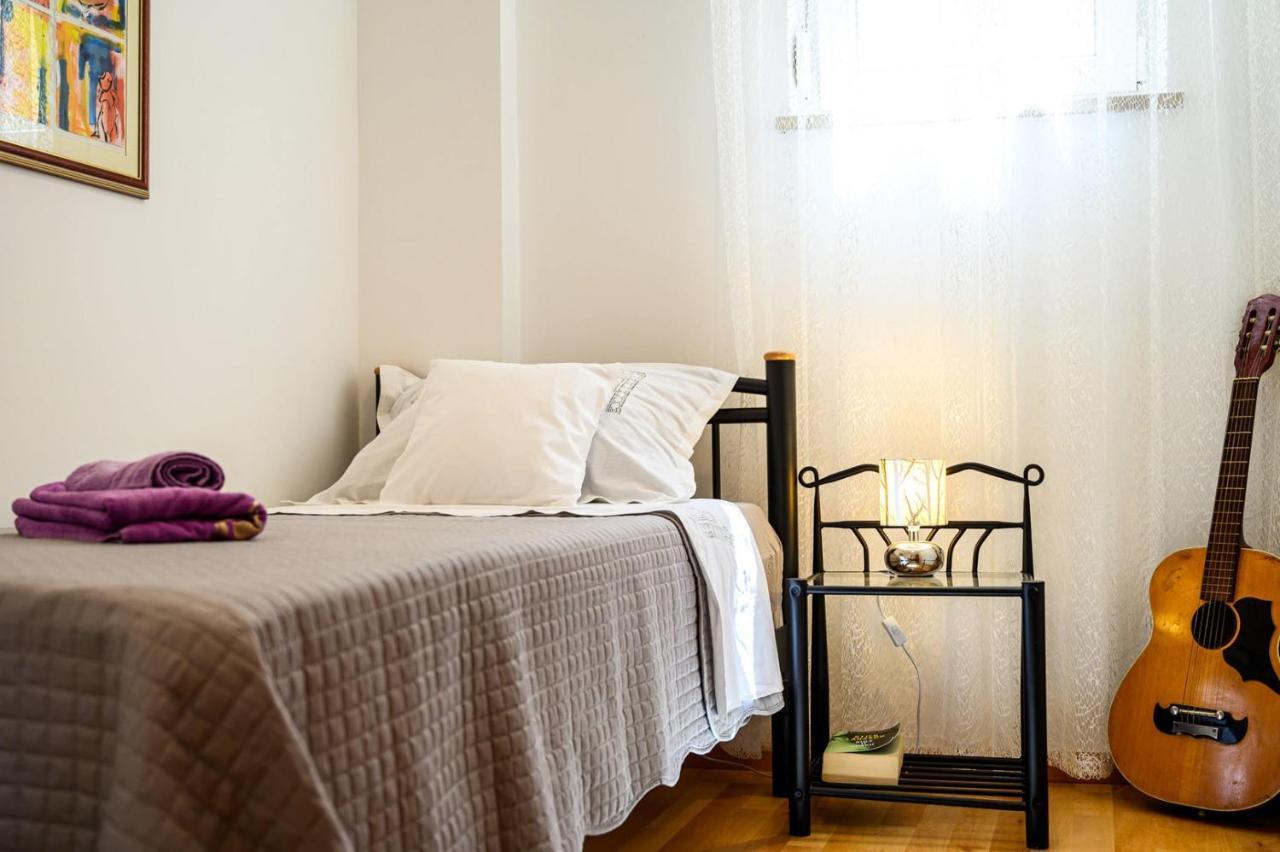 Apartment Jadranka With Sea View In Rogotin ภายนอก รูปภาพ