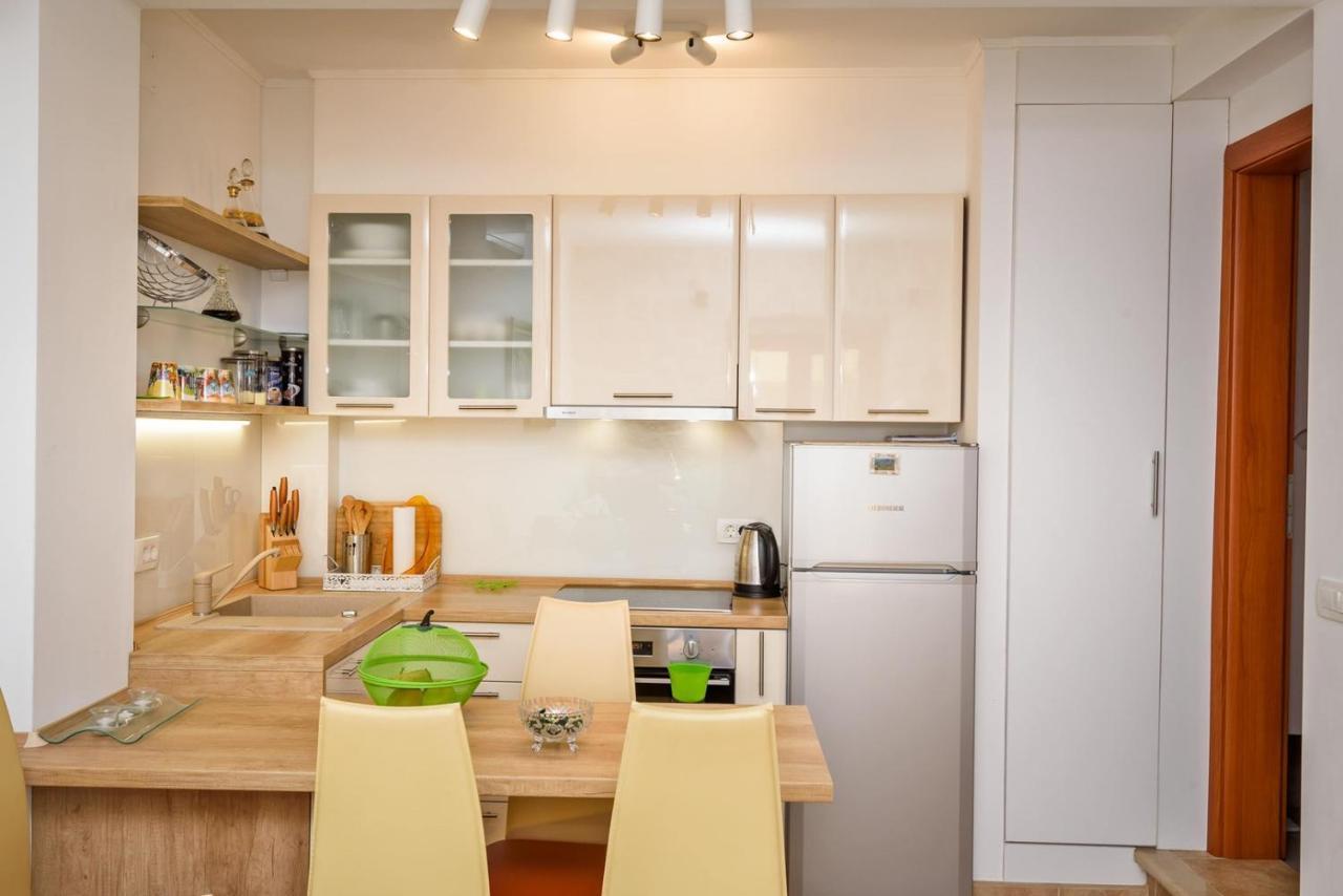 Apartment Jadranka With Sea View In Rogotin ภายนอก รูปภาพ