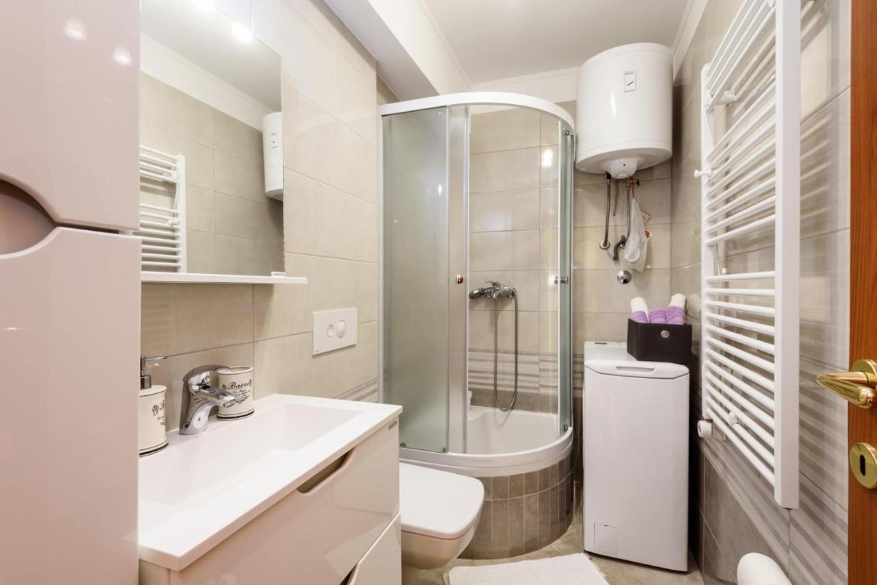 Apartment Jadranka With Sea View In Rogotin ภายนอก รูปภาพ